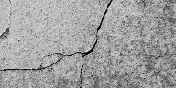 Trabajos Verticales en Fachadas de Edificios / Viviendas Fuenlabrada · Reparación, Sellado de Grietas y Desperfectos