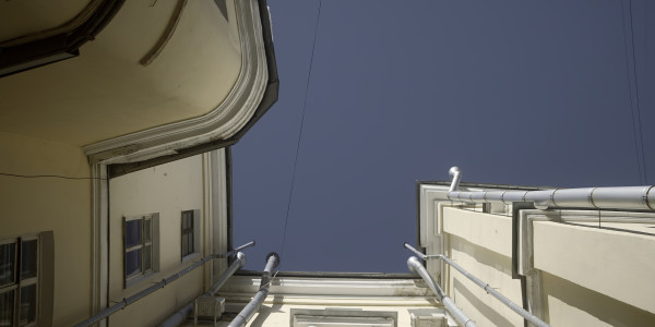 Trabajos Verticales en Fachadas de Edificios / Viviendas Fuenlabrada · Pintado de Edificios Altos, Patios Interiores de Luces y Estructura Complejas